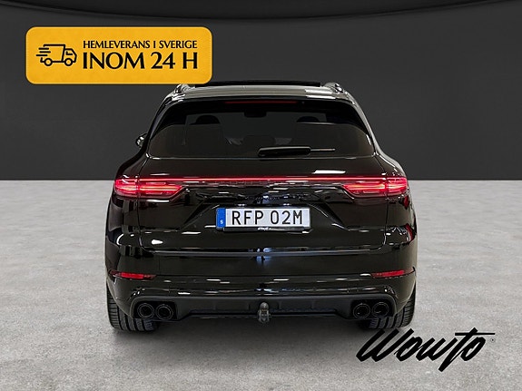 Porsche Cayenne 5 of 21