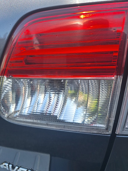 Toyota Avensis 12 of 14
