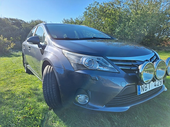 Toyota Avensis 13 of 14