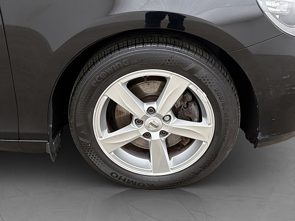 Volvo V40 30 of 30