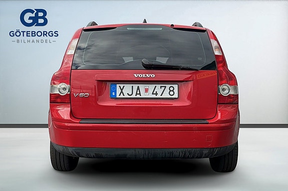 Volvo V50 5 of 17