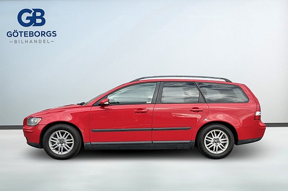 Volvo V50 3 of 17