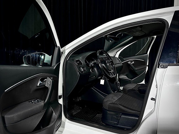 Volkswagen Polo 9 of 20