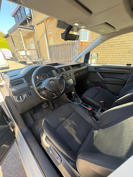Volkswagen Caddy Maxi 23 of 30