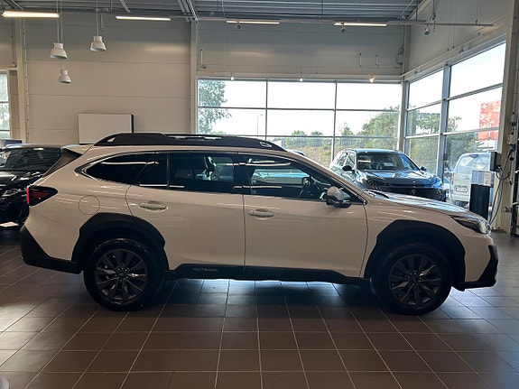 Subaru Outback 8 of 29