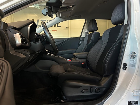 Subaru Outback 13 of 29