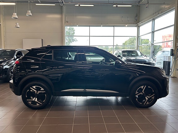 Peugeot 2008 8 of 28