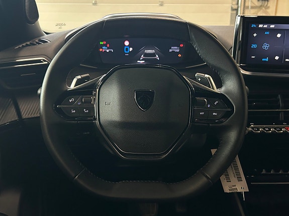 Peugeot 2008 15 of 28