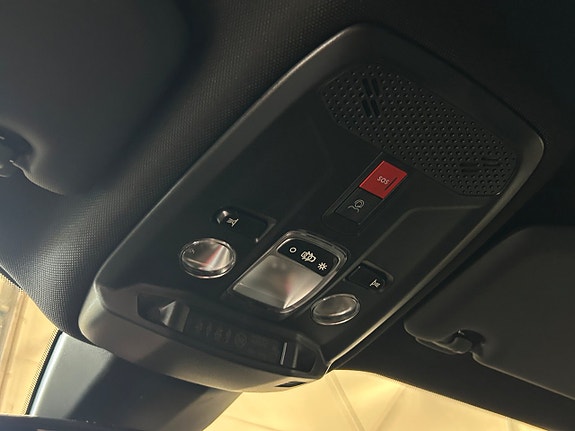 Peugeot 2008 27 of 28