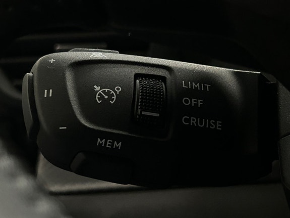 Peugeot 2008 26 of 28