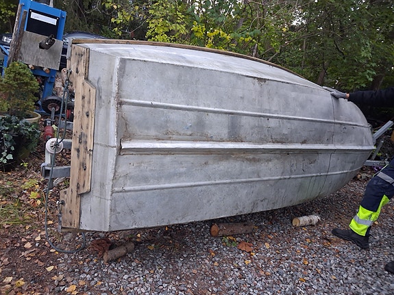 Aluminium båt all trä är slipad oljad 7 of 12
