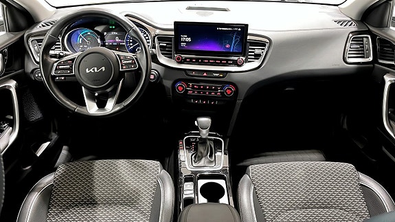 Kia Ceed 8 of 16