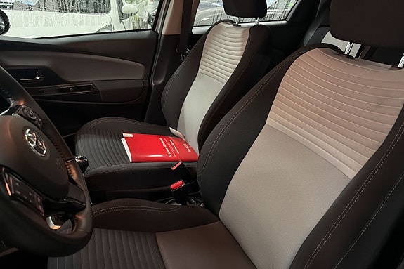 Toyota Yaris 10 of 22