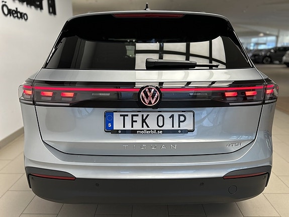 Volkswagen Tiguan 3 of 22