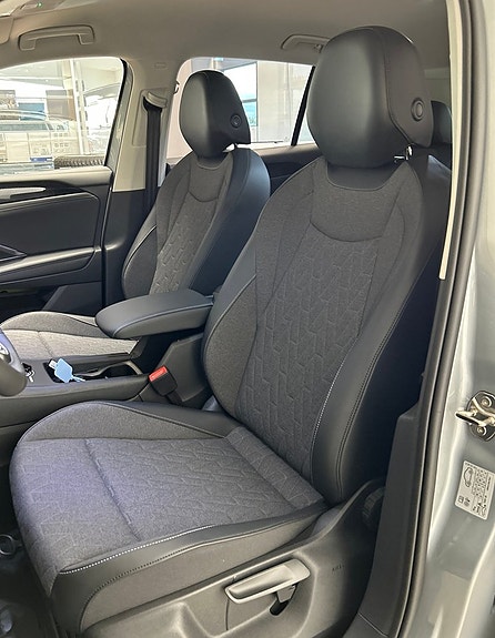Volkswagen Tiguan 19 of 22