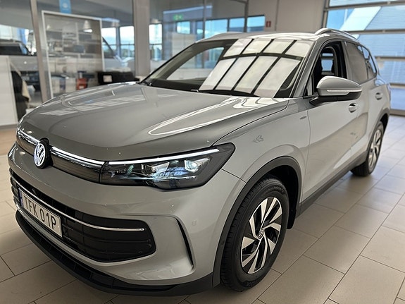 Volkswagen Tiguan 5 of 22