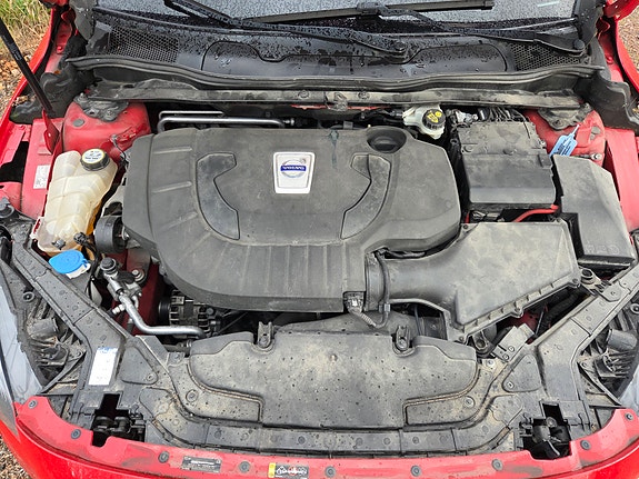 Volvo V40 Cross Country 5 of 6