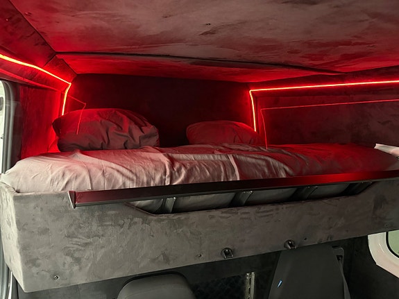 Volkswagen Crafter 17 of 22