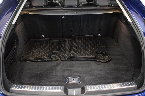Mercedes-Benz GLC250 23 of 28