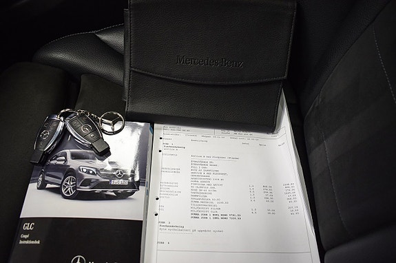 Mercedes-Benz GLC250 21 of 28