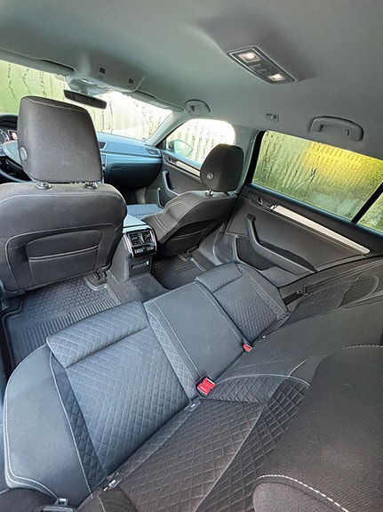 Skoda Superb 9 of 12