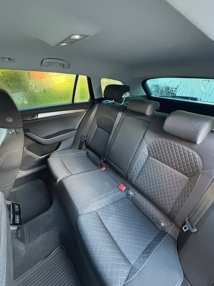 Skoda Superb 8 of 12