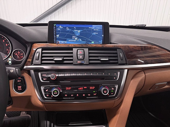 BMW 328i 18 of 29