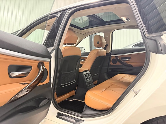 BMW 328i 12 of 29