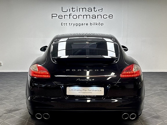 Porsche Panamera 4 7 of 24