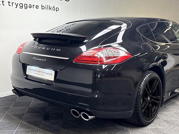 Porsche Panamera 4 5 of 24