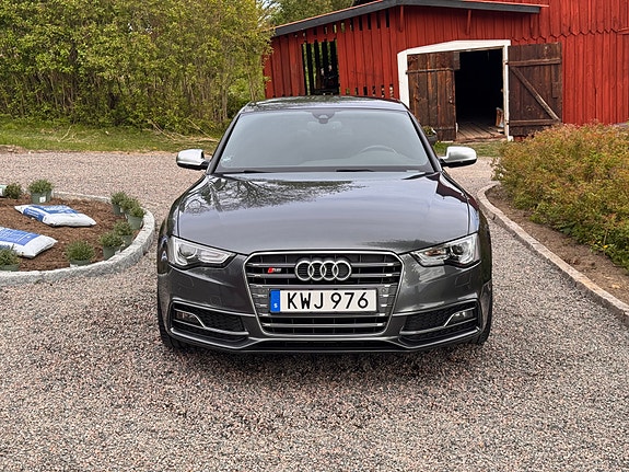 Audi S5 2 of 14