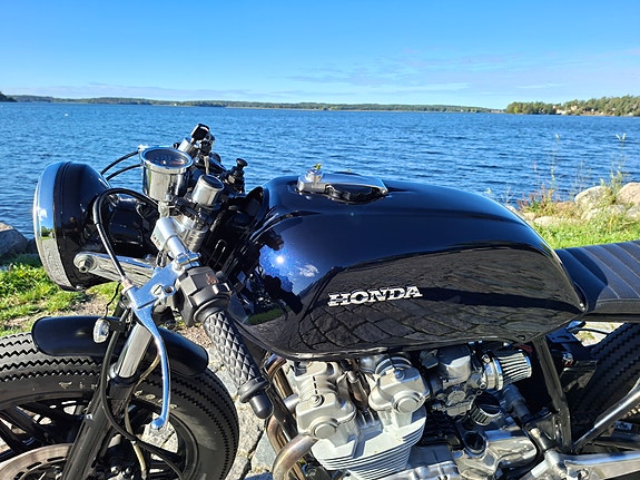 Honda CB750 10 of 13