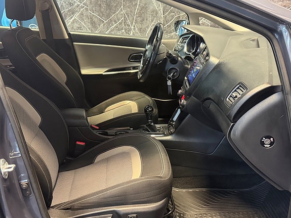 Kia Ceed 15 of 22