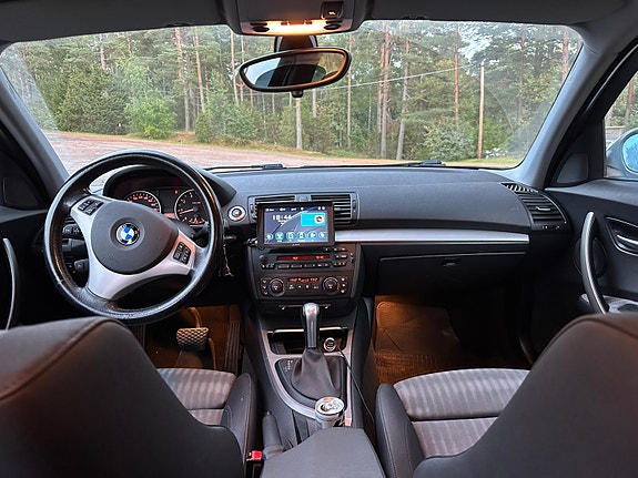 BMW 120i 5 of 6