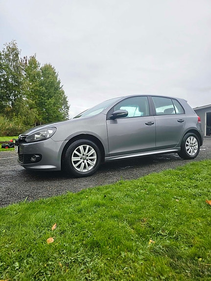 Volkswagen Golf VI 3 of 9