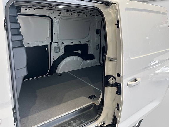 Volkswagen Caddy Maxi 17 of 18