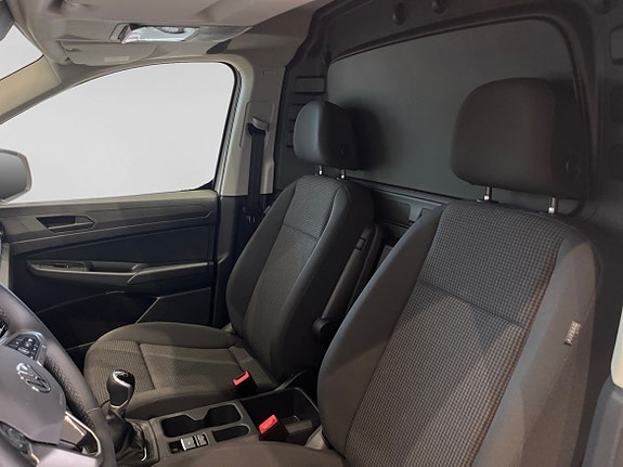 Volkswagen Caddy Maxi 14 of 18