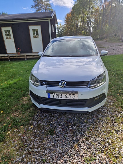 Volkswagen Polo 2 of 13