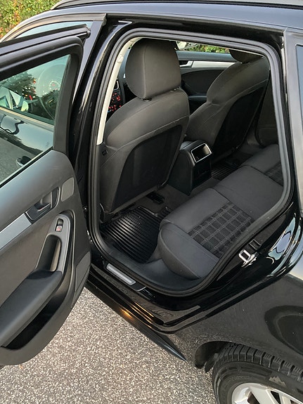 Audi A4 13 of 27