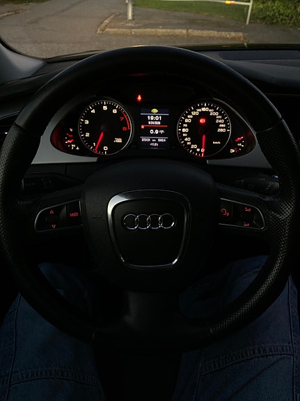 Audi A4 21 of 27