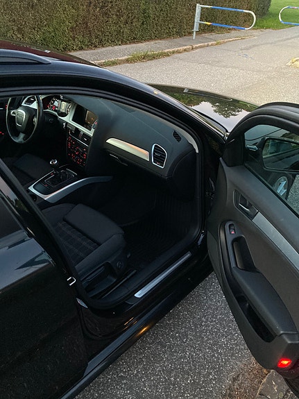 Audi A4 15 of 27
