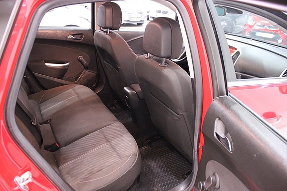 Opel Astra 16 of 25