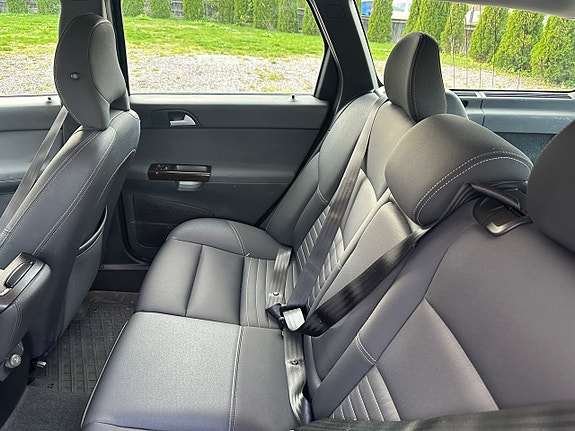 Volvo V50 10 of 13