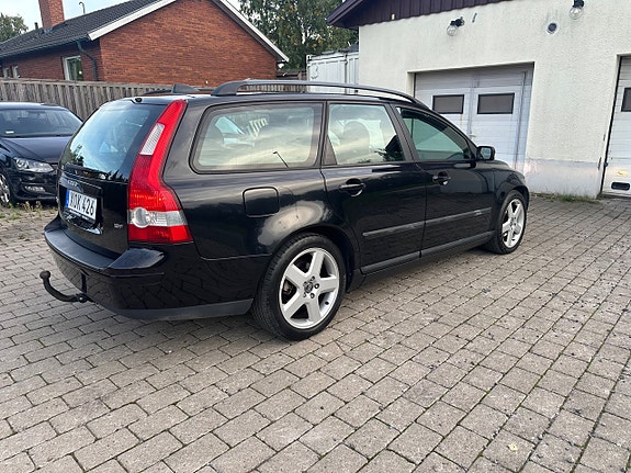 Volvo V50 6 of 13
