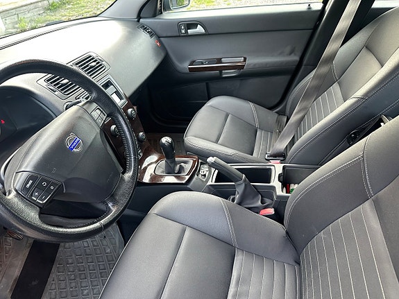 Volvo V50 8 of 13