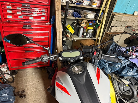 Yamaha MT-07 2 of 4