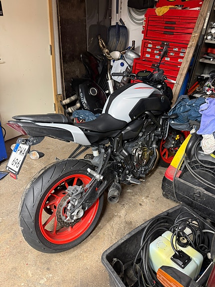 Yamaha MT-07 4 of 4