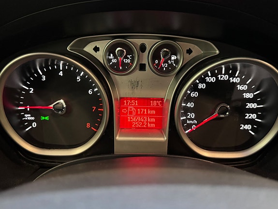 Ford C-Max 10 of 17