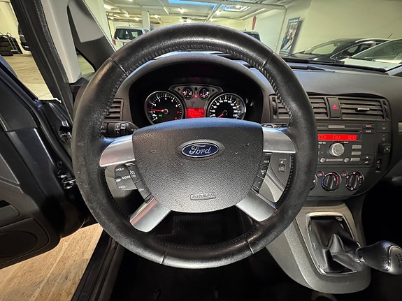 Ford C-Max 9 of 17