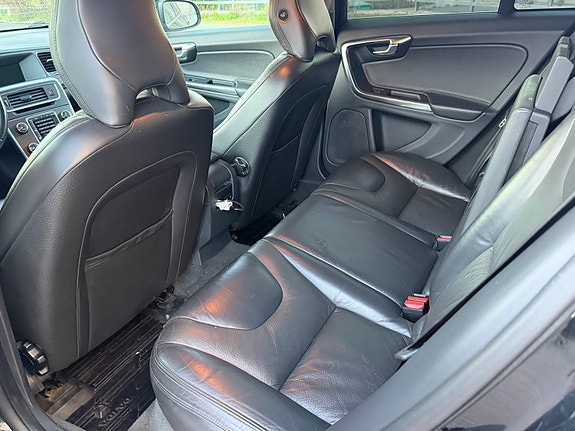 Volvo V60 9 of 12